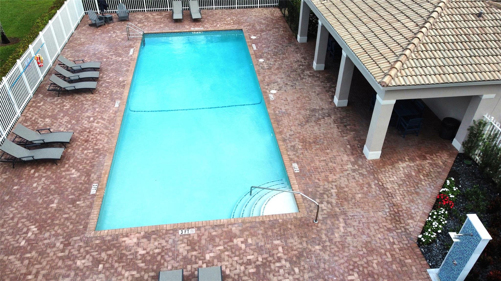 Breeding Prop 165-19 B - Residential