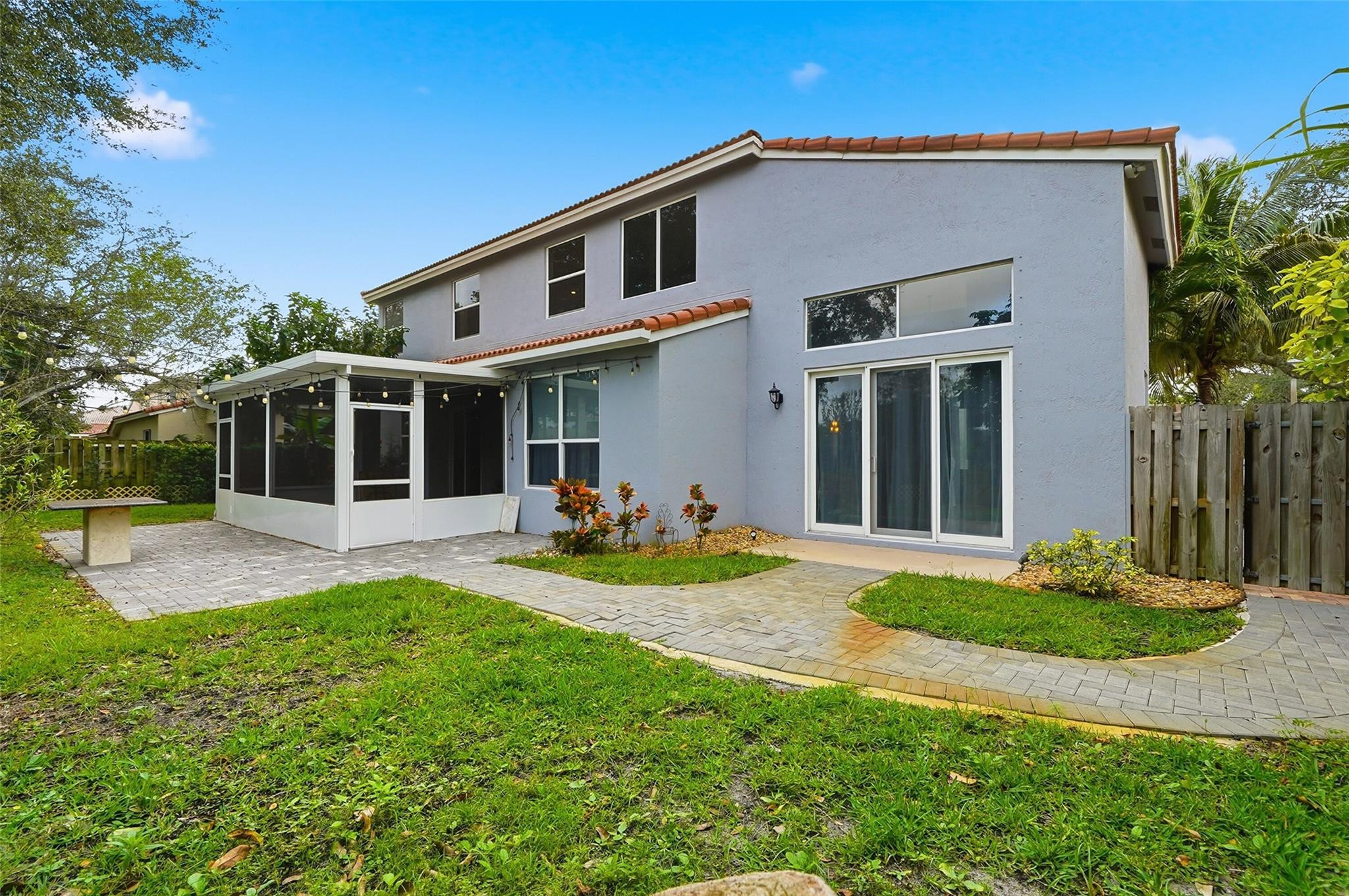 Breeding Prop 165-19 B - Residential