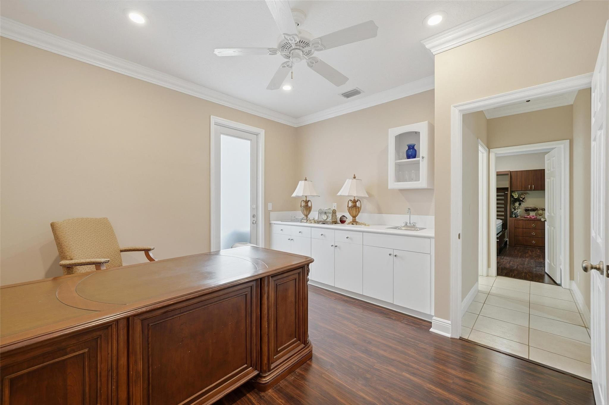 Breeding Prop 165-19 B - Residential