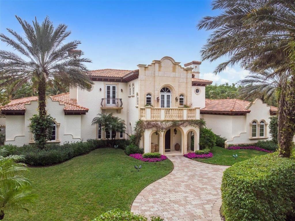 Photo of 2731 Sheltingham Drive, Wellington, FL 33414 (MLS # R10686252)