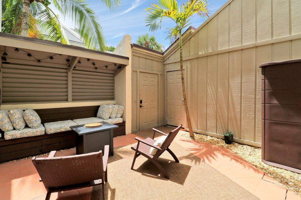 Photo of 1605 S Us Highway 1 #2c, Jupiter, FL 33477 (MLS # R11117687)