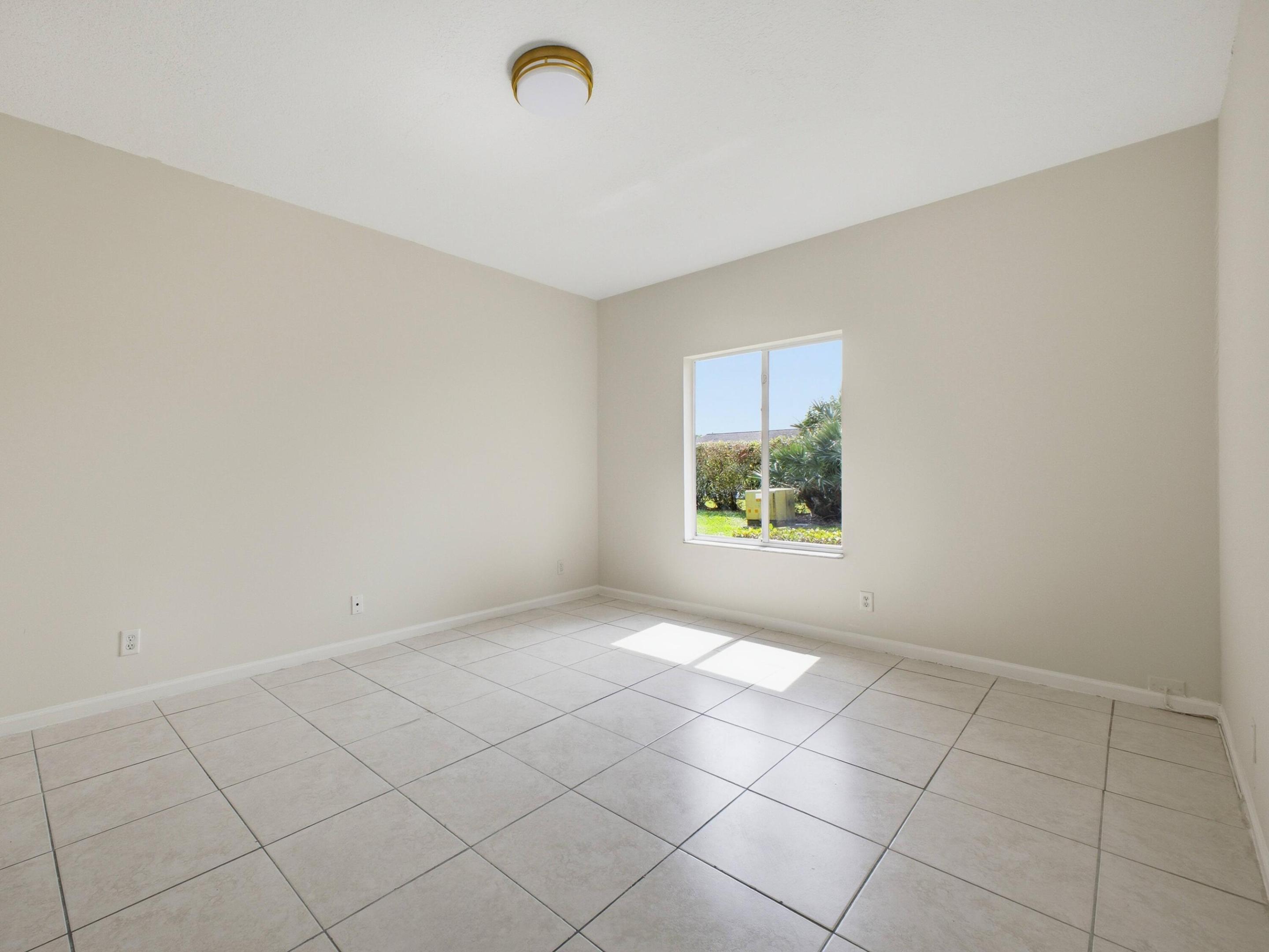 OAK TERRACE - Residential Lease