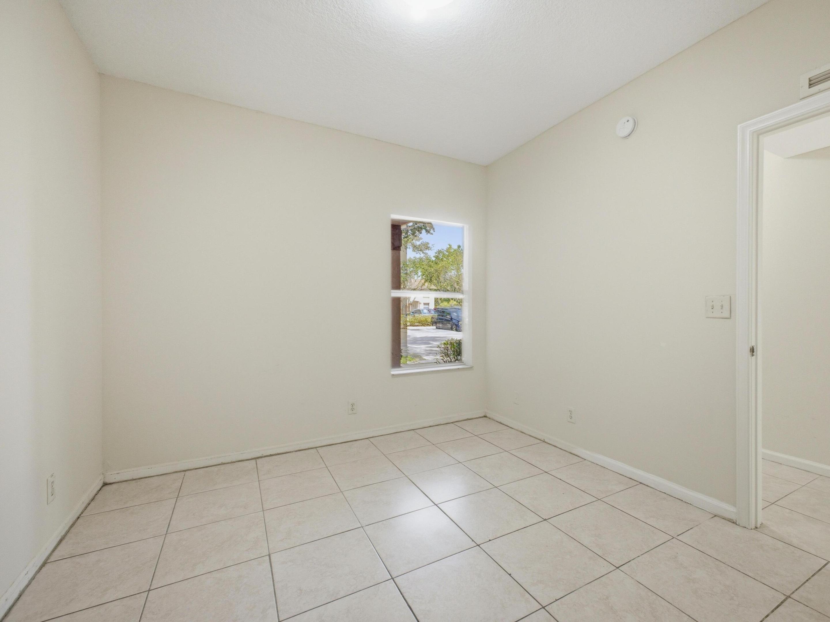 OAK TERRACE - Residential Lease