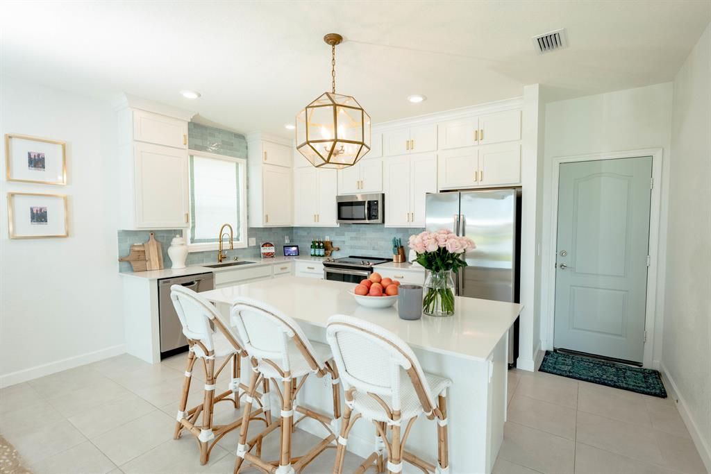 Photo of 850 Gairloch Lane, Fort Pierce, FL 34947 (MLS # R10736577)