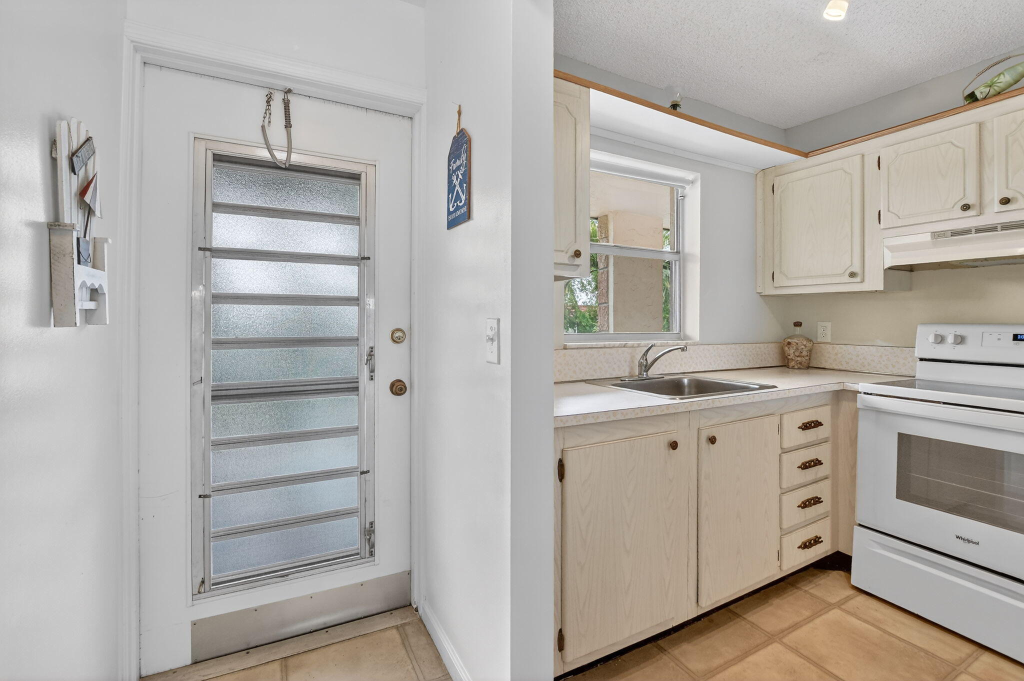 SANDALFOOT BLVD APTS CONDO - Residential