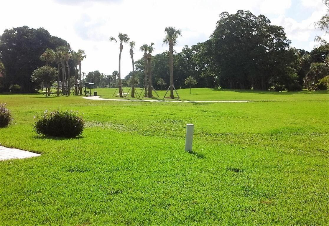 MAINLANDS OF TAMARAC LAKE - Residential Lease