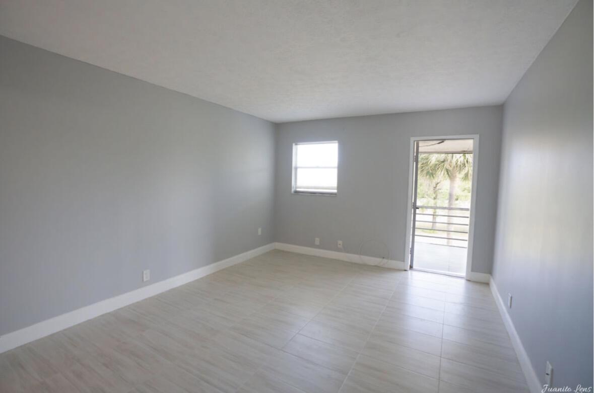 CANONGATE CONDOMINIUM - Residential