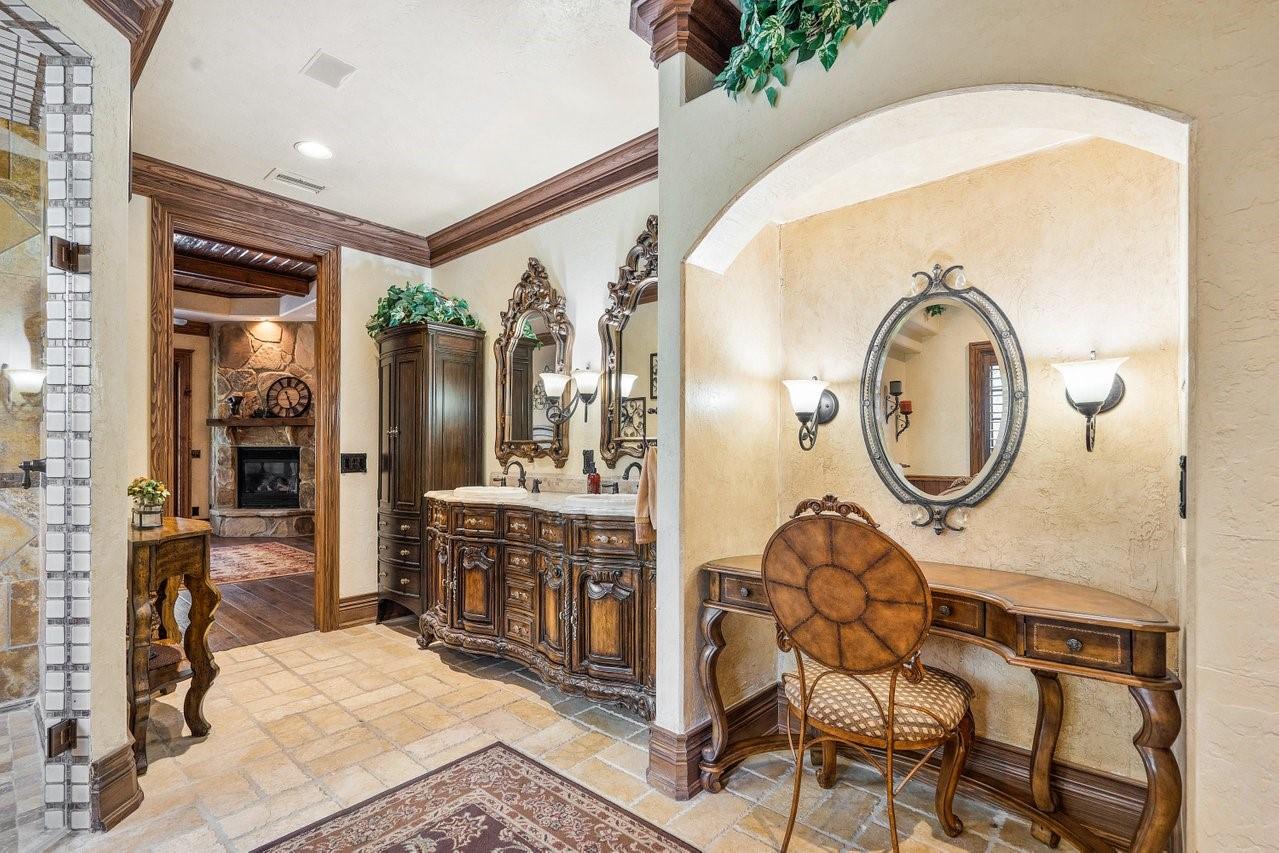 METES AND BOUNDS - Residential