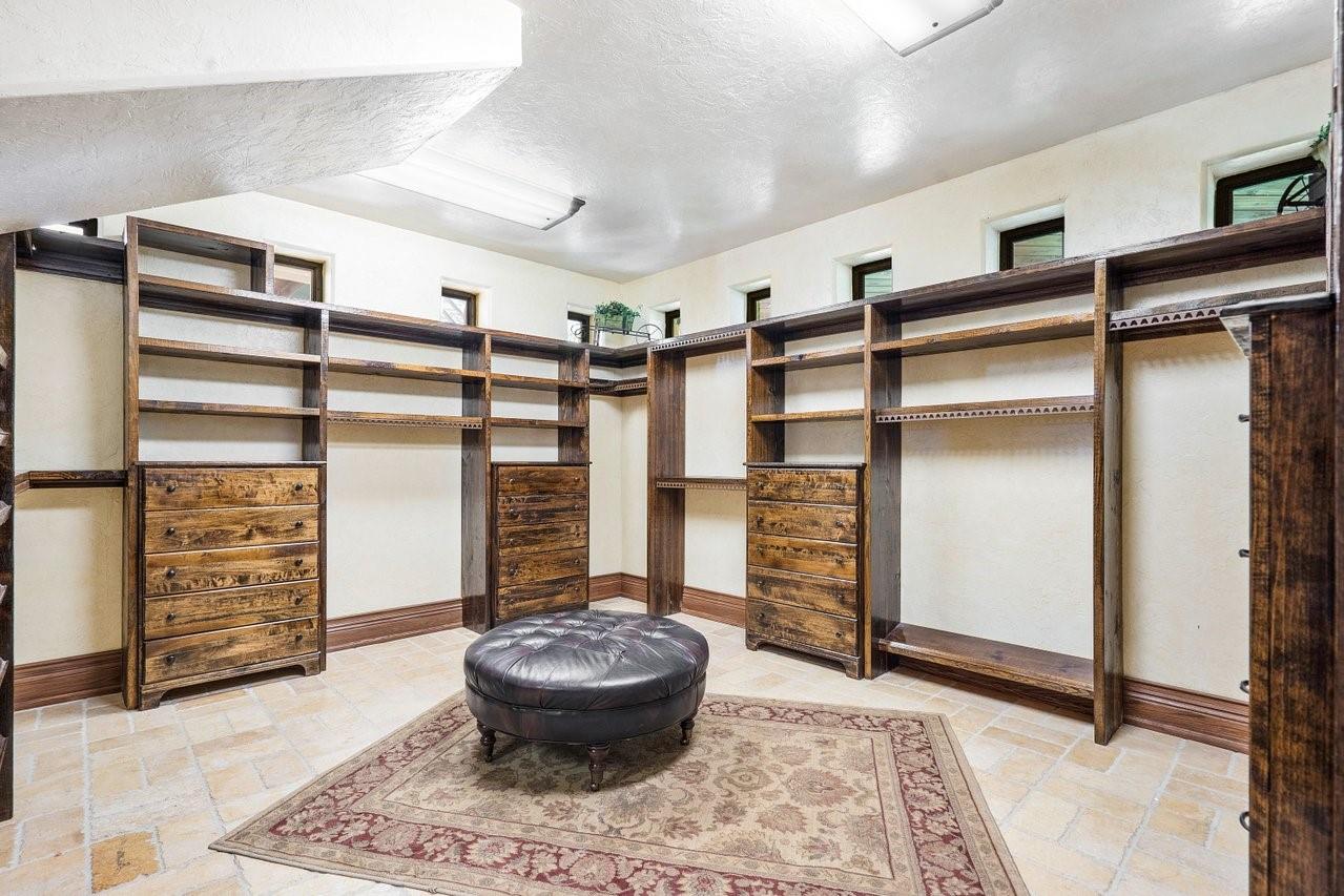 METES AND BOUNDS - Residential