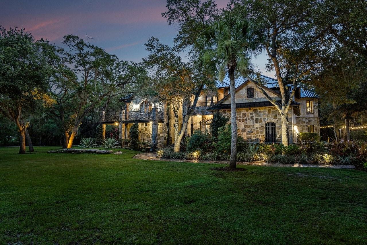 METES AND BOUNDS - Residential