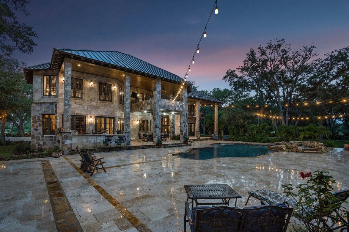 METES AND BOUNDS - Residential