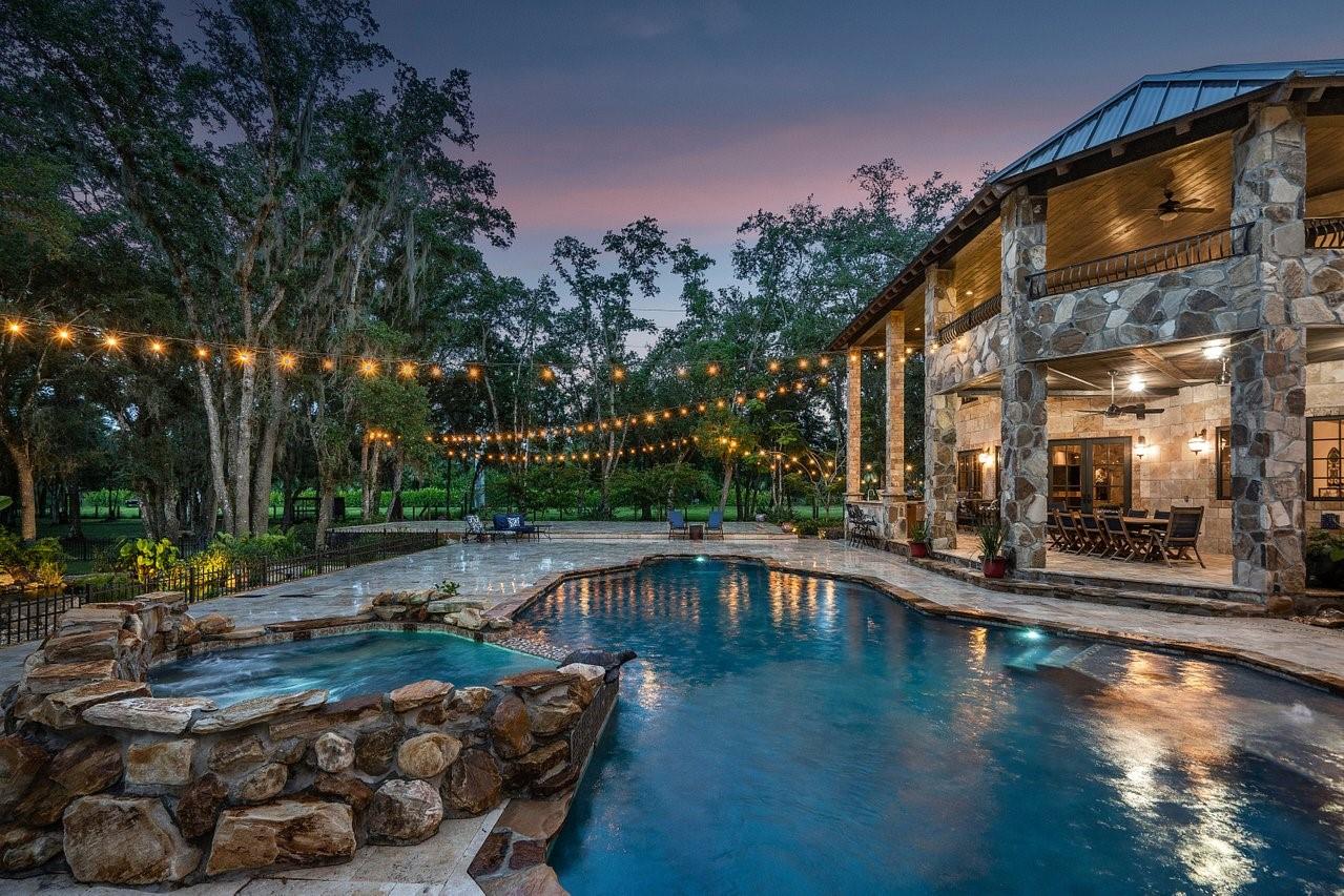 METES AND BOUNDS - Residential