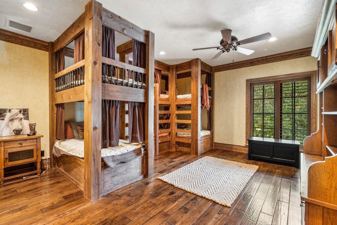 METES AND BOUNDS - Residential