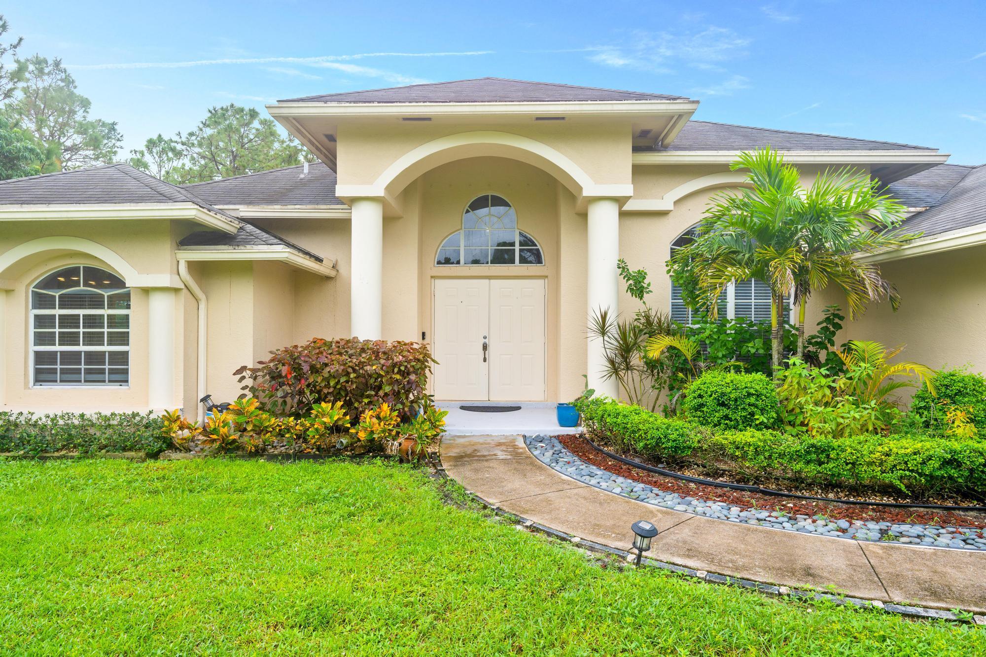 11356 Ira Lane