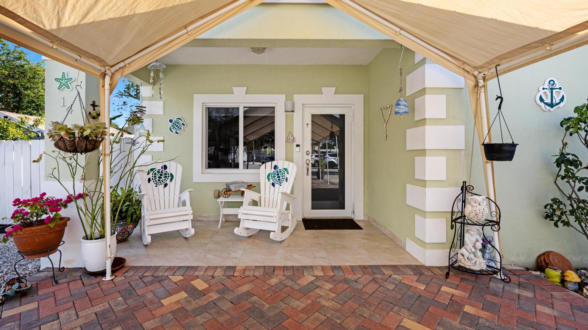 LARGO GARDENS - Residential