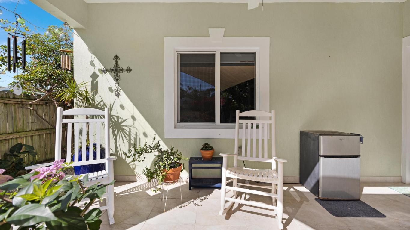 LARGO GARDENS - Residential