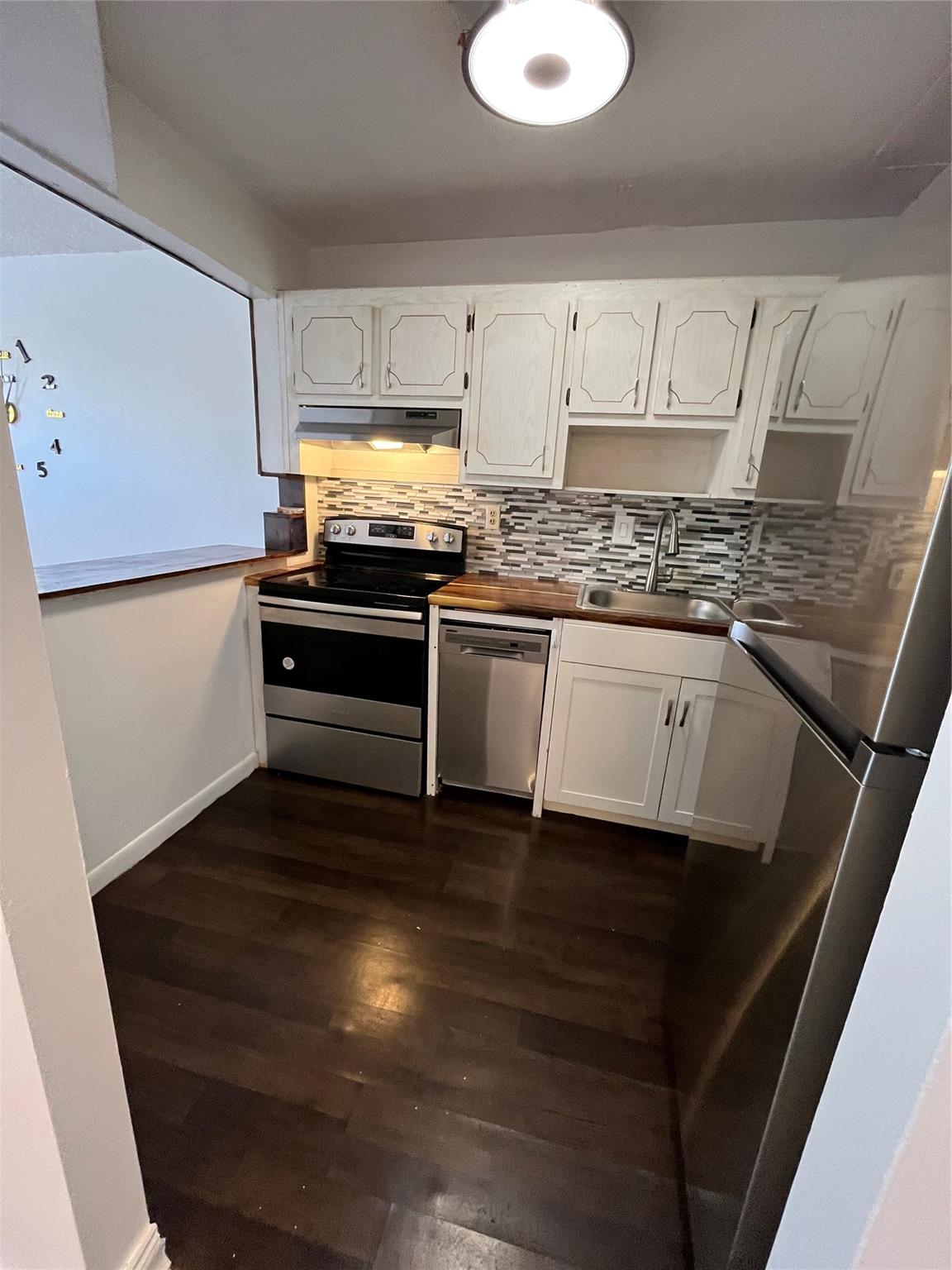 Let me tell you why Sunrise Lakes Phase 3 is a smart choice for buyers looking for comfort, value, and a peaceful lifestyle: 
For-Sale Inventory Ratio: 5% (Very healthy/Community stability). Well-maintained 55+ community, neighborhood is calm, organized, and ideal for enjoying life with pools, a fitness center, tennis courts, clubhouse, theater, billiards, and even free shuttle transportation. Just minutes from Sawgrass Mills Mall, restaurants, and major highways like I-75 and the Sawgrass Expressway. Everything is within easy reach. Low maintenance fees include water, cable, internet, building insurance, and exterior maintenance. This is a first-floor unit: no stairs, no waiting for elevators, and easy access in and out, especially if you're carrying groceries or have limited mobility.