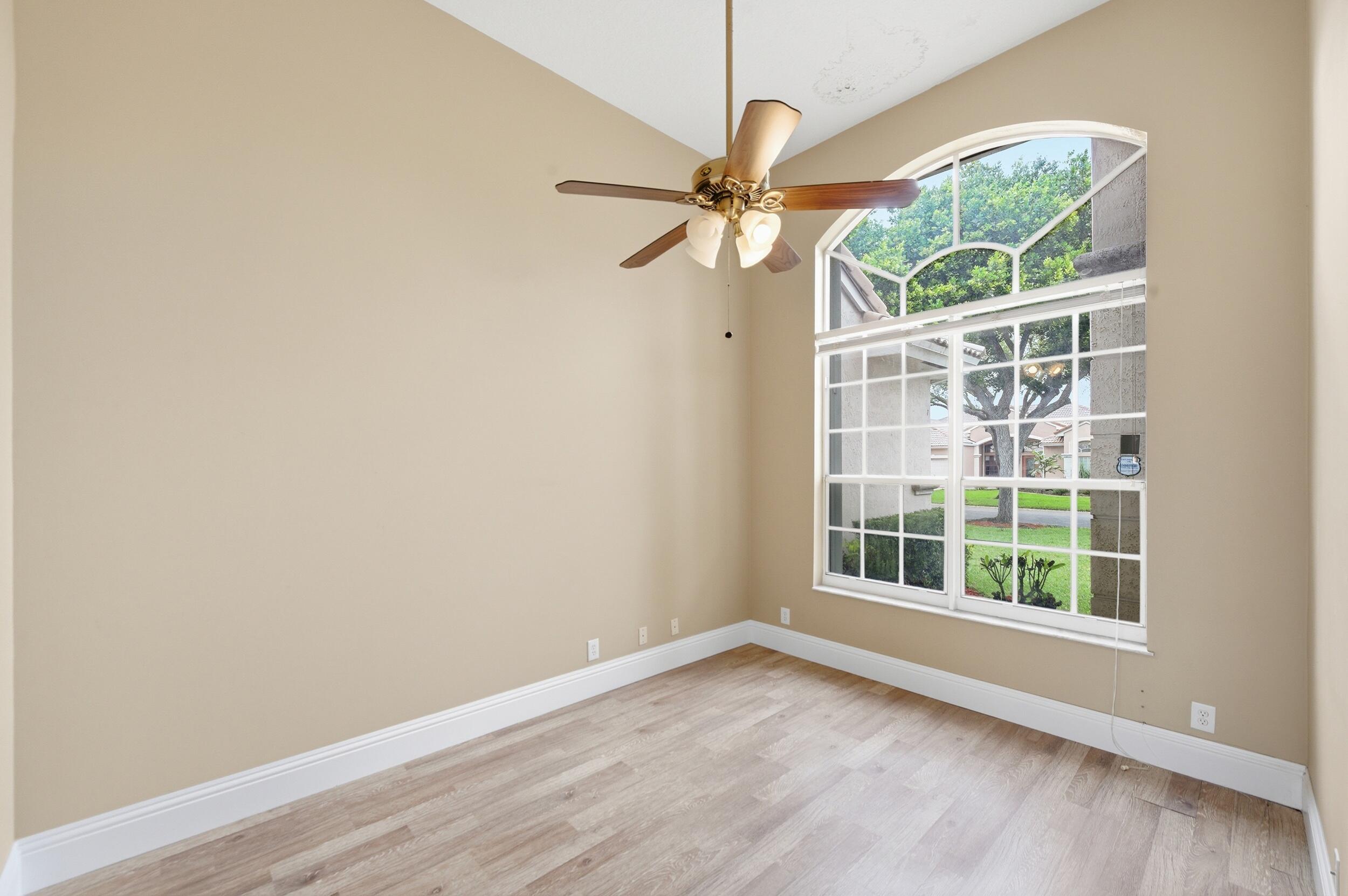 CORAL CREEK REPLAT NO 3 - Residential