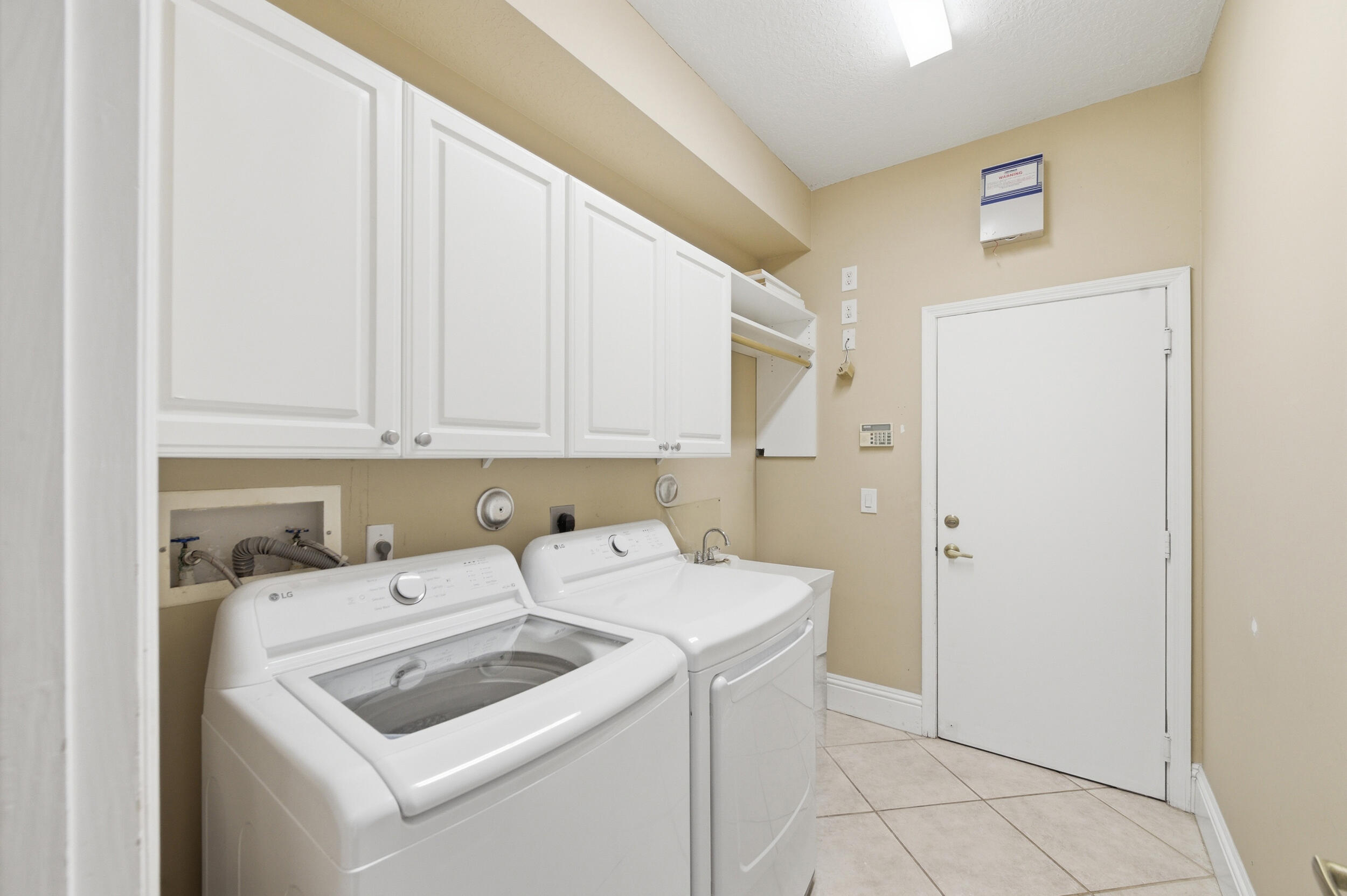 CORAL CREEK REPLAT NO 3 - Residential