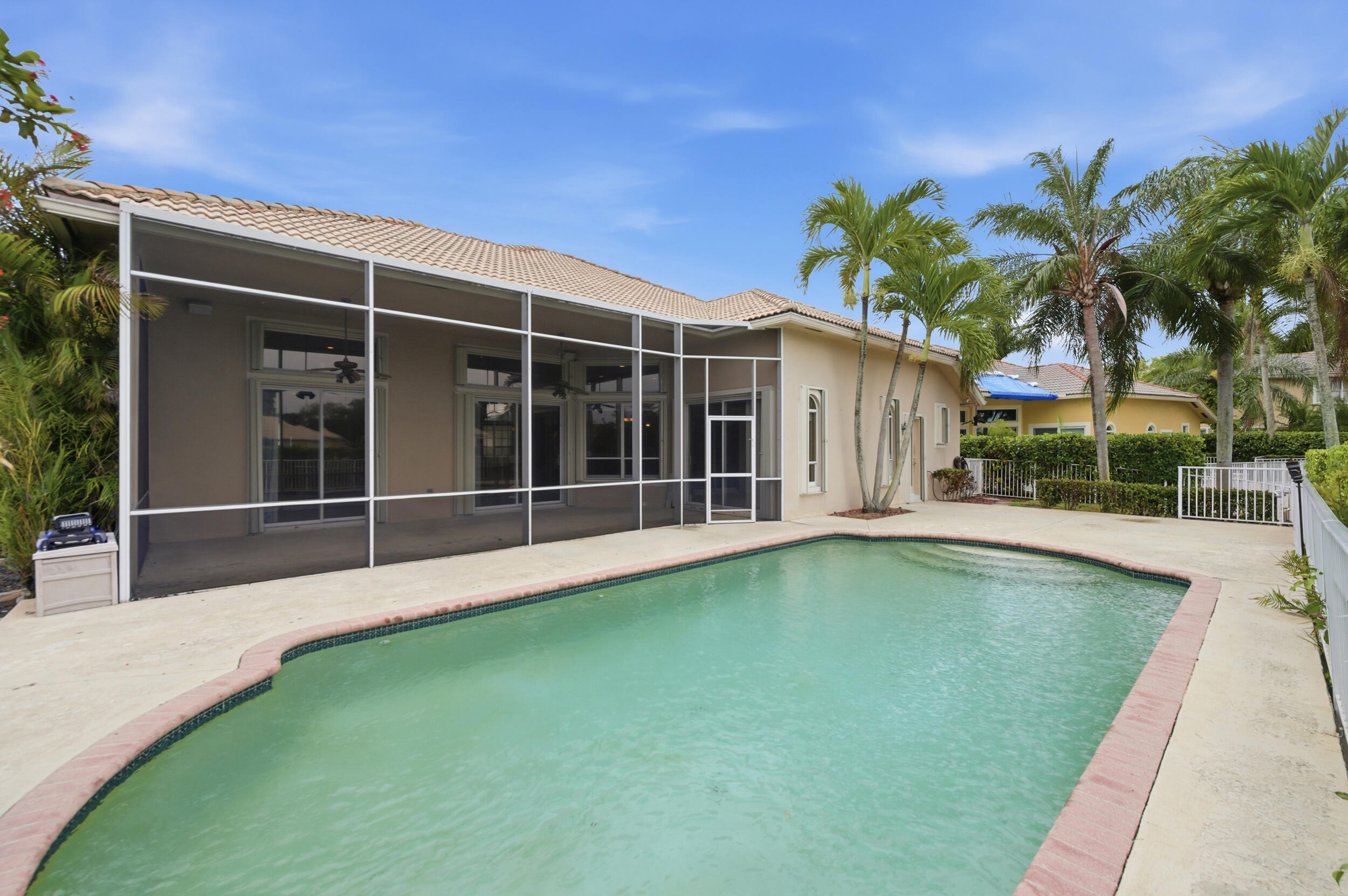 CORAL CREEK REPLAT NO 3 - Residential