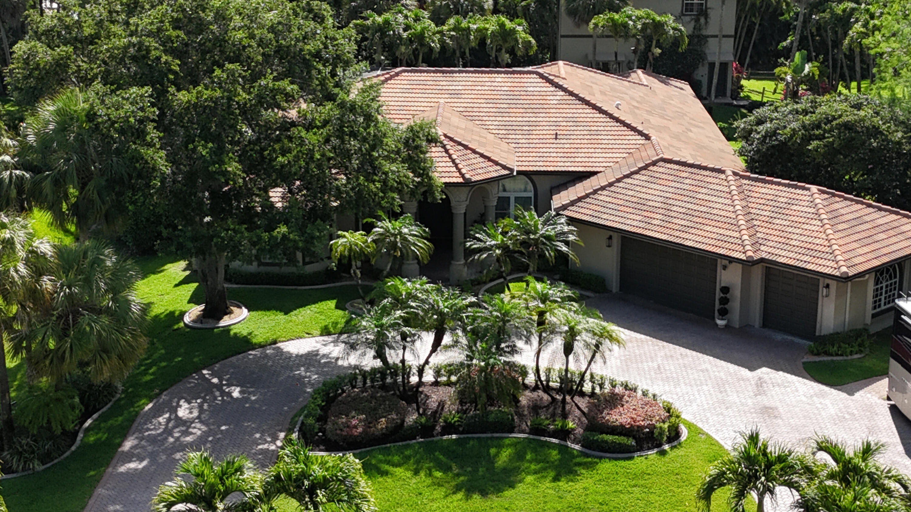 PINE TREE ESTATES - Residential