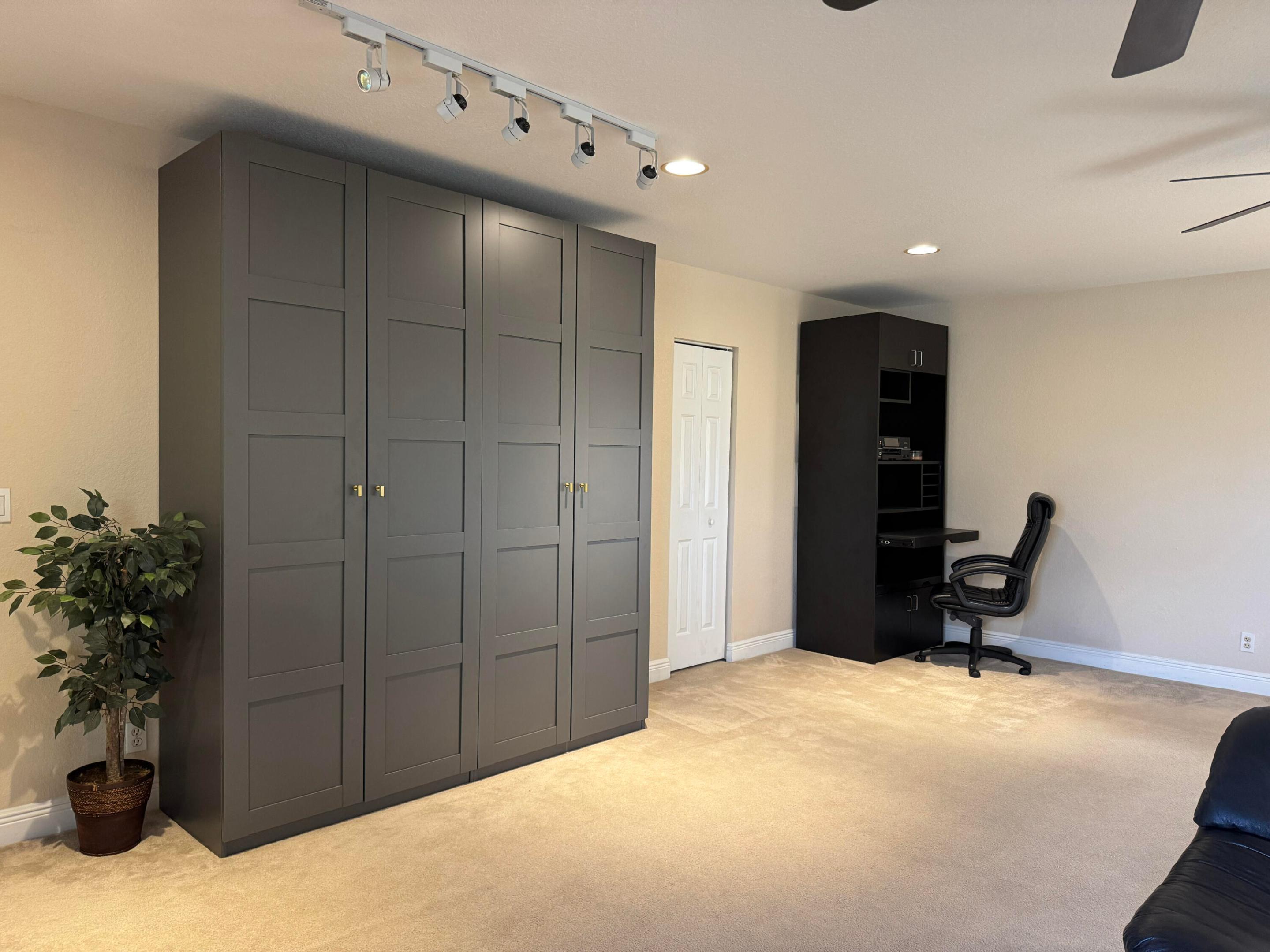 PINE TREE ESTATES - Residential