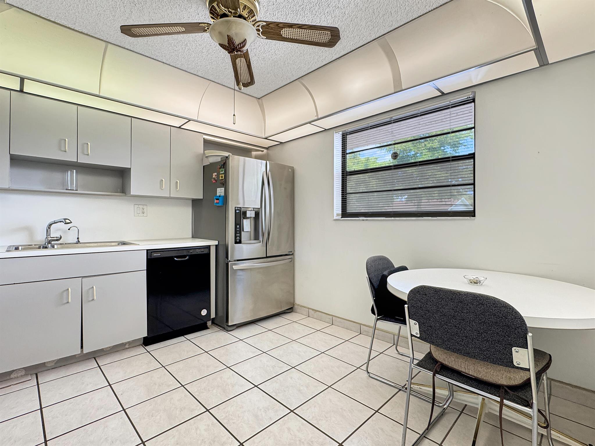 4960 E Sabal Palm Boulevard 206
