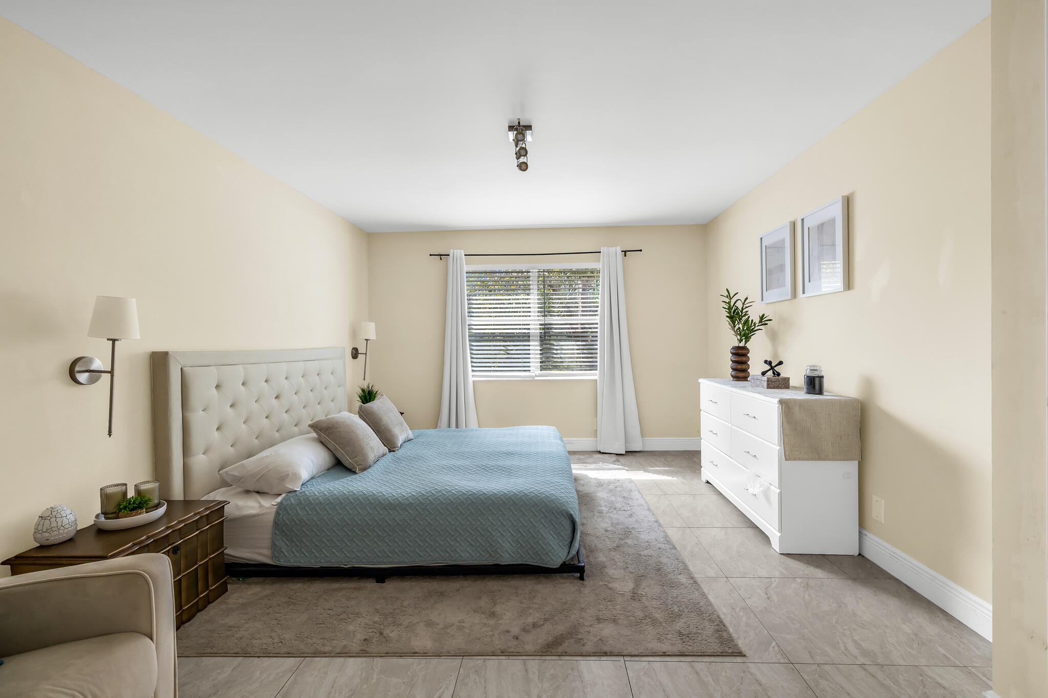 CENTURA PARC AT COCONUT CREEK - Residential