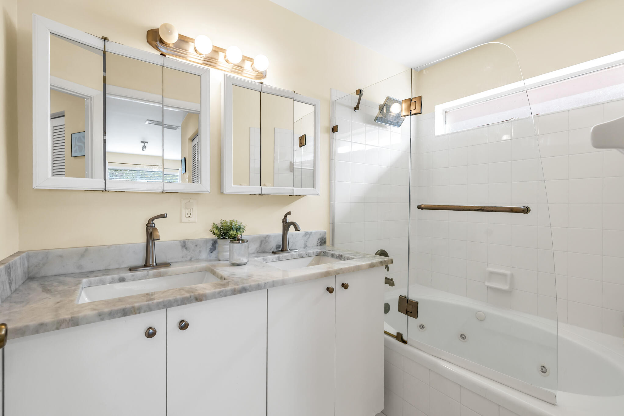 CENTURA PARC AT COCONUT CREEK - Residential