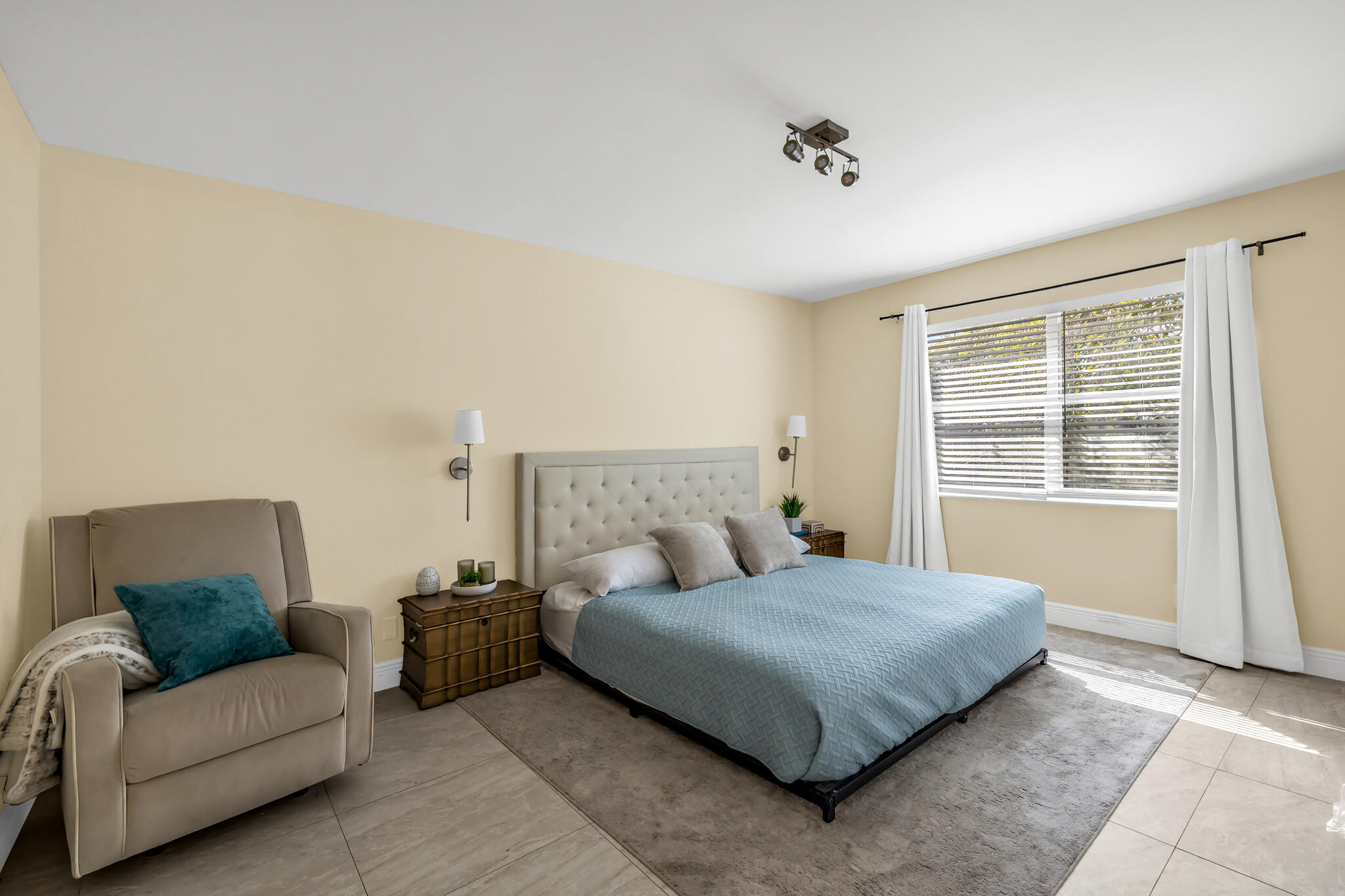 CENTURA PARC AT COCONUT CREEK - Residential