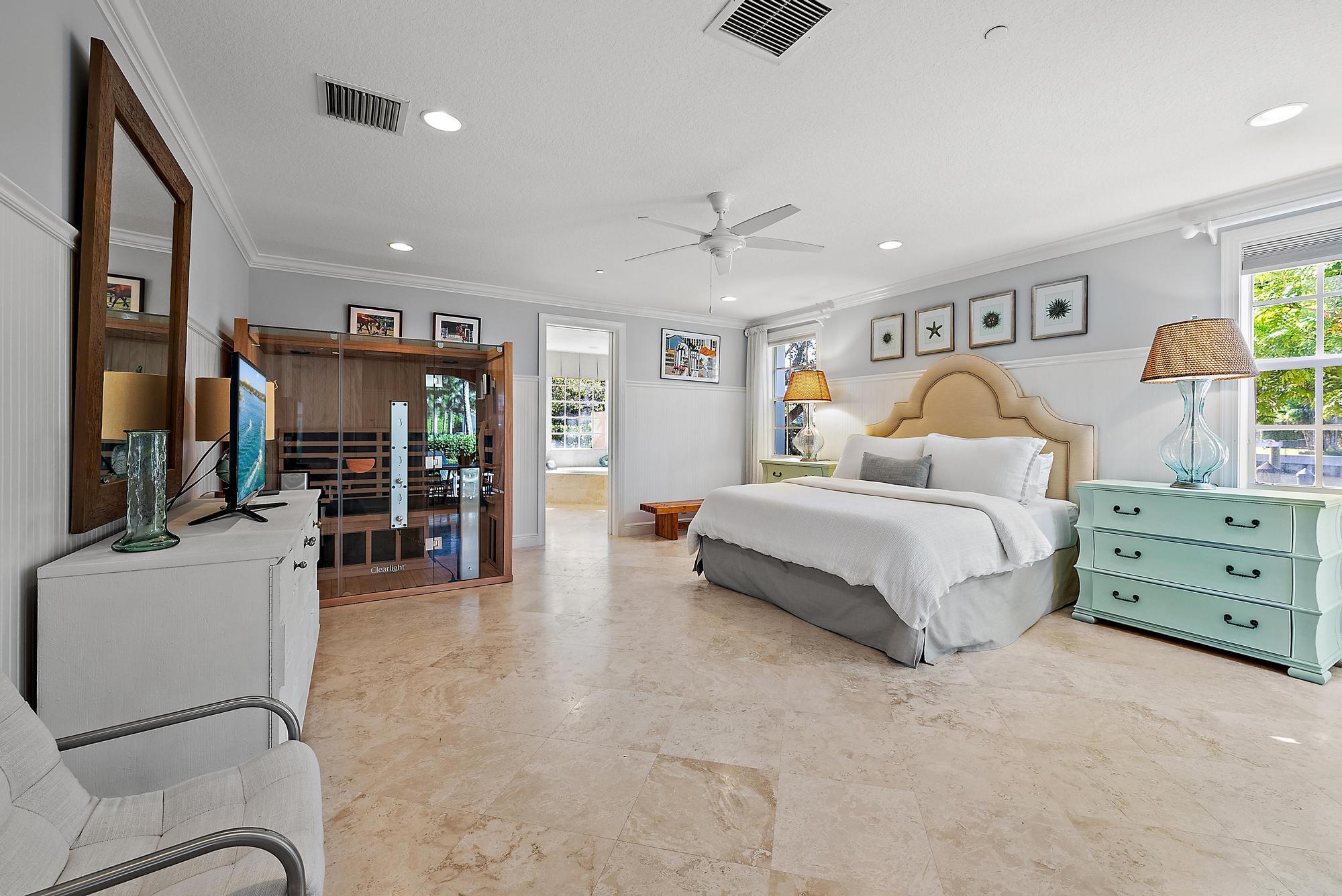 CARRIAGE HOMES AT FRENCHM - Residential