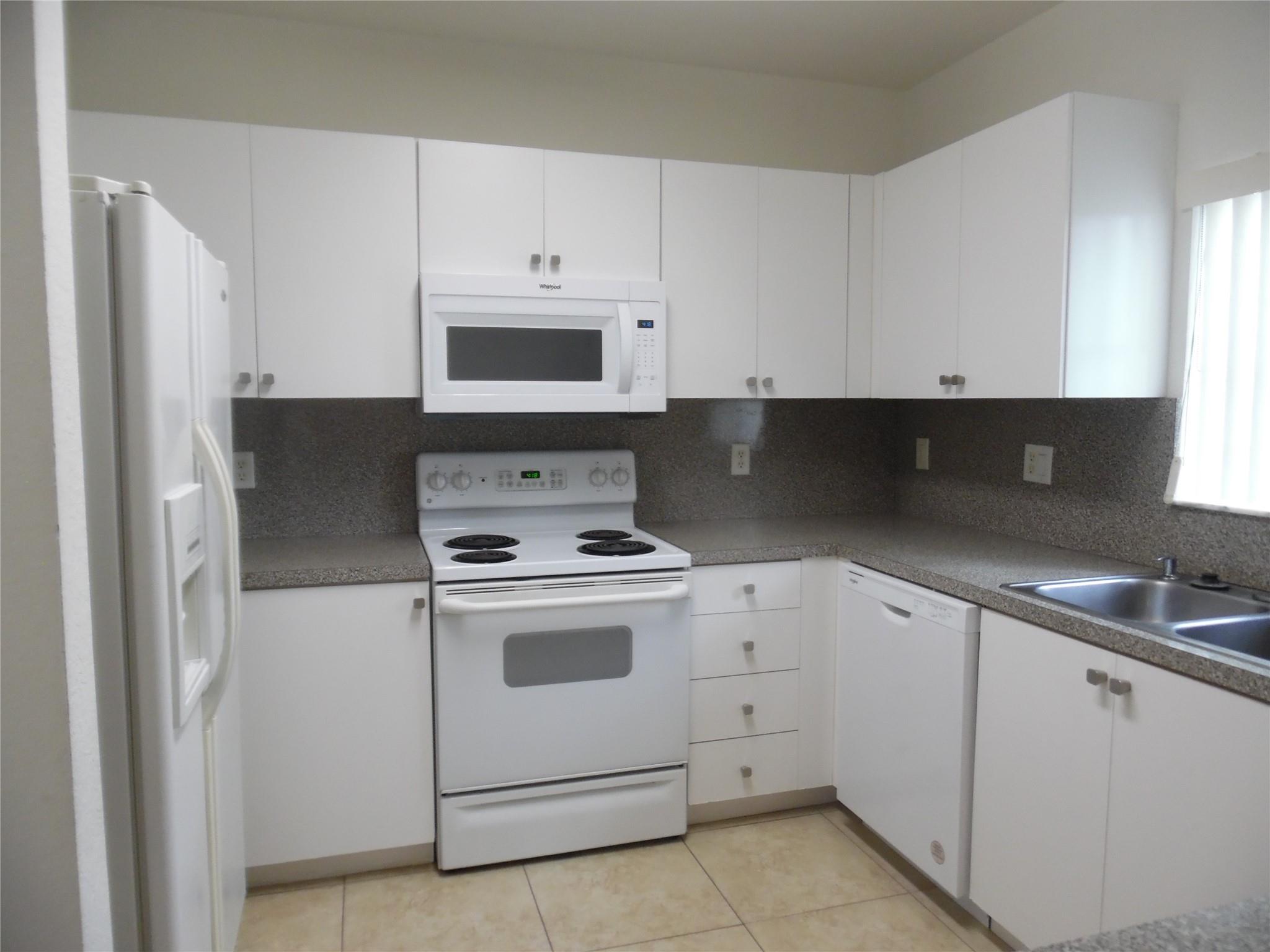 Sunrise Golf Village - Residential Lease