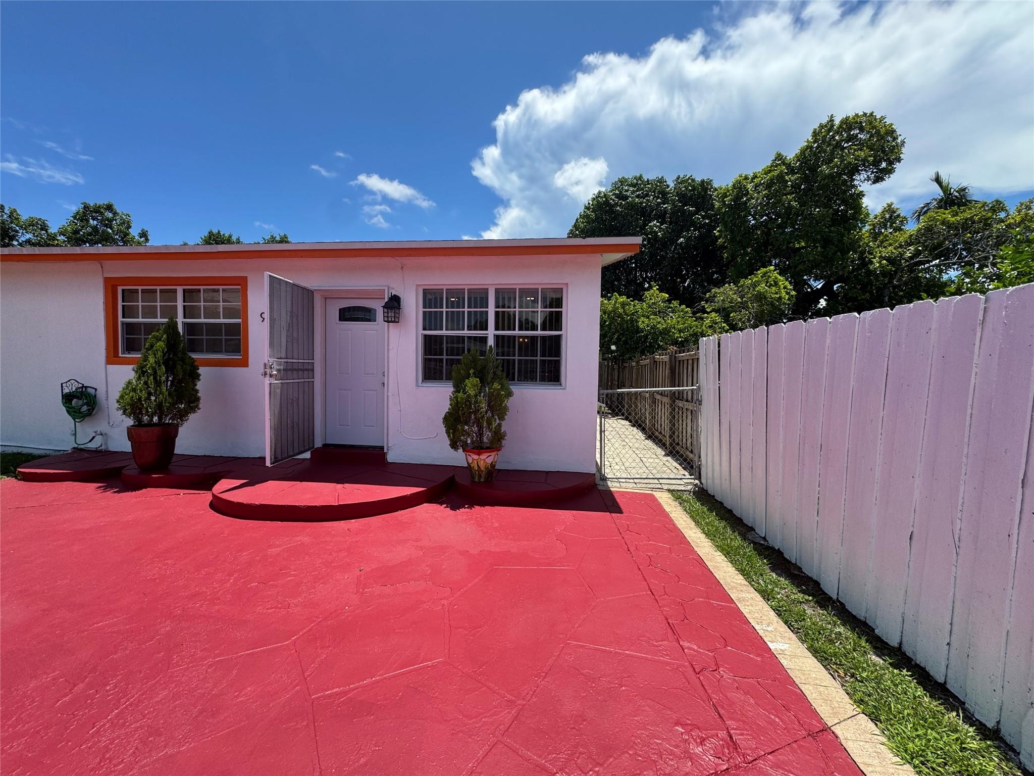 Super clean, freshly painted, washer and dryer, huge back yard, tile floors and wood floors - 1st and security + $100 application fee. EASY TO SHOW