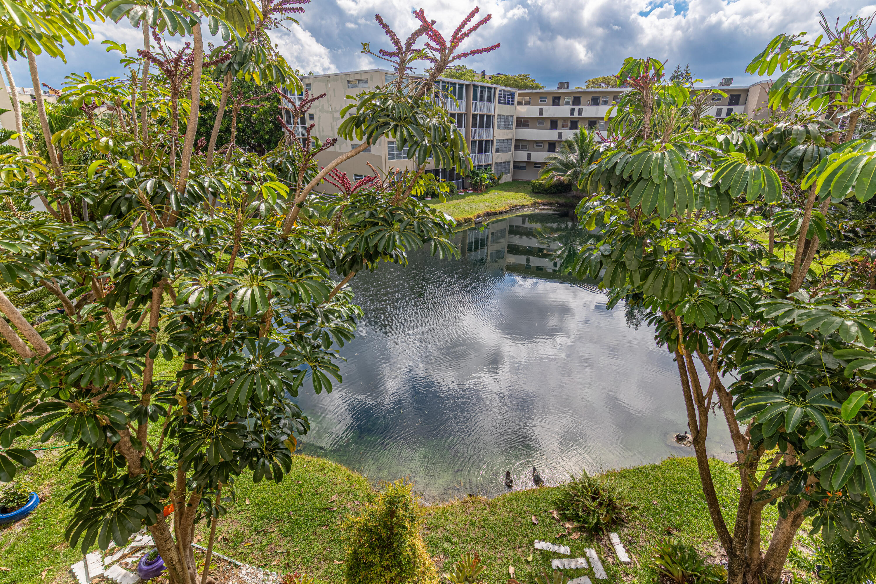 1660 NE 191st Street Unit 311