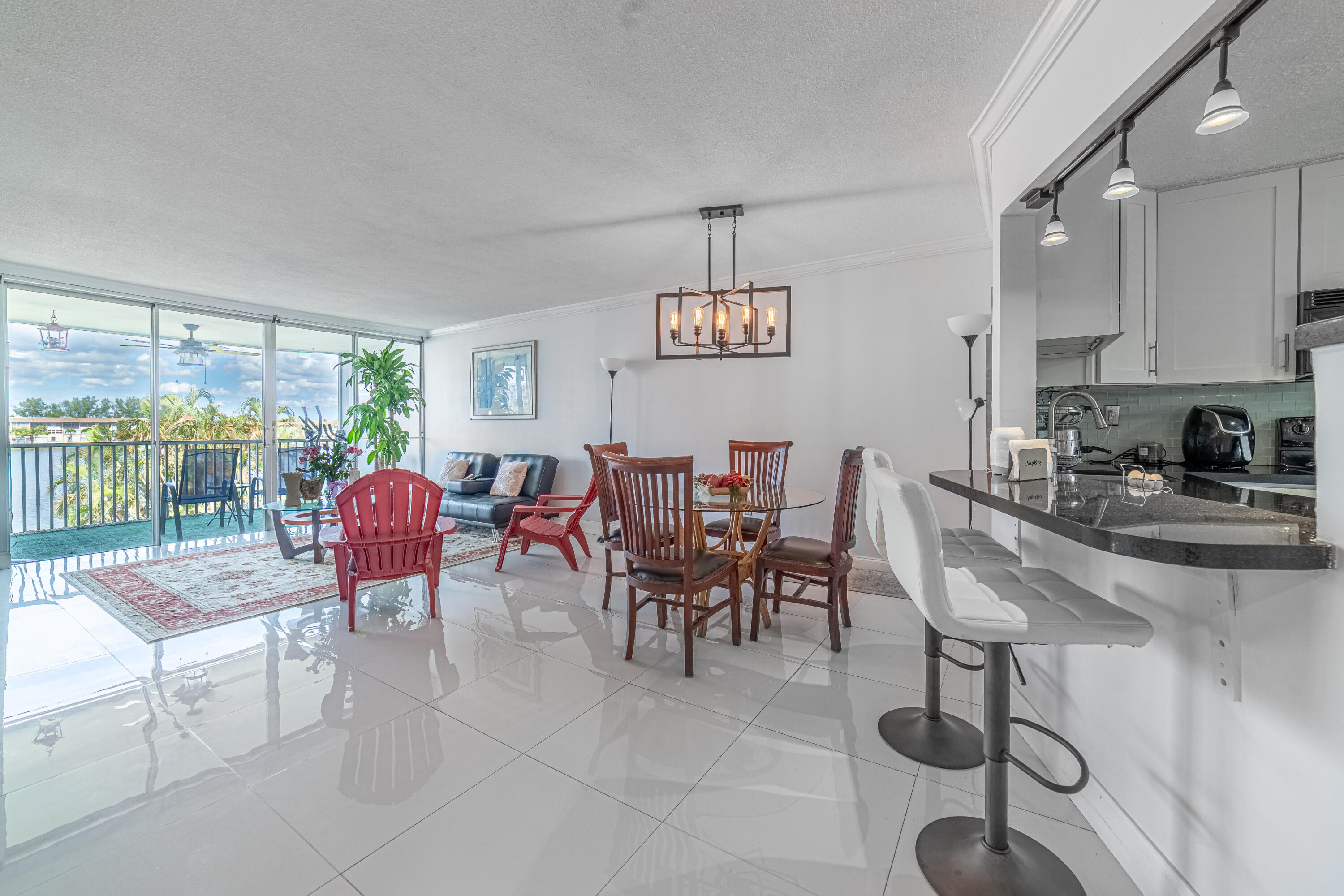 JADE WINDS GROUP ALLAMANDA GARDENS - Residential