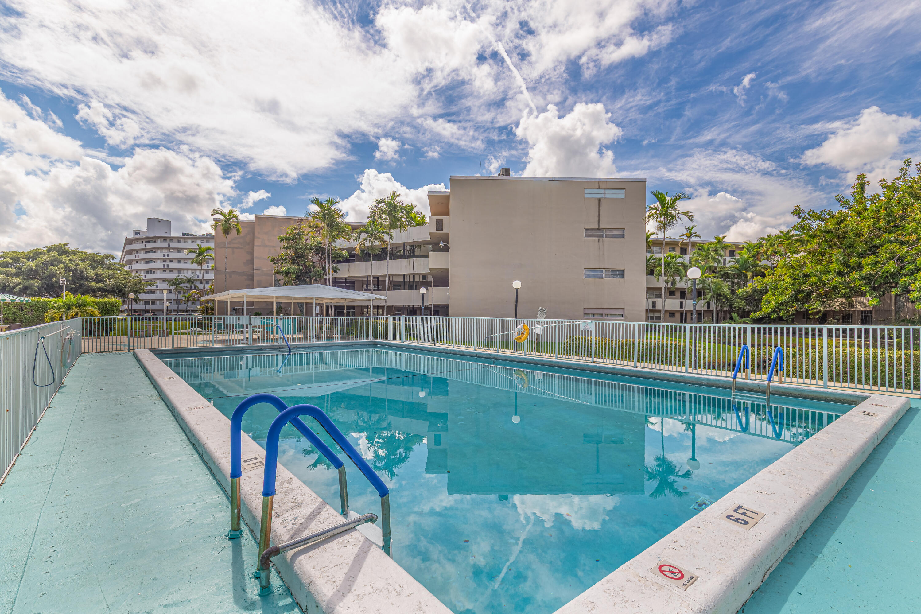 JADE WINDS GROUP ALLAMANDA GARDENS - Residential