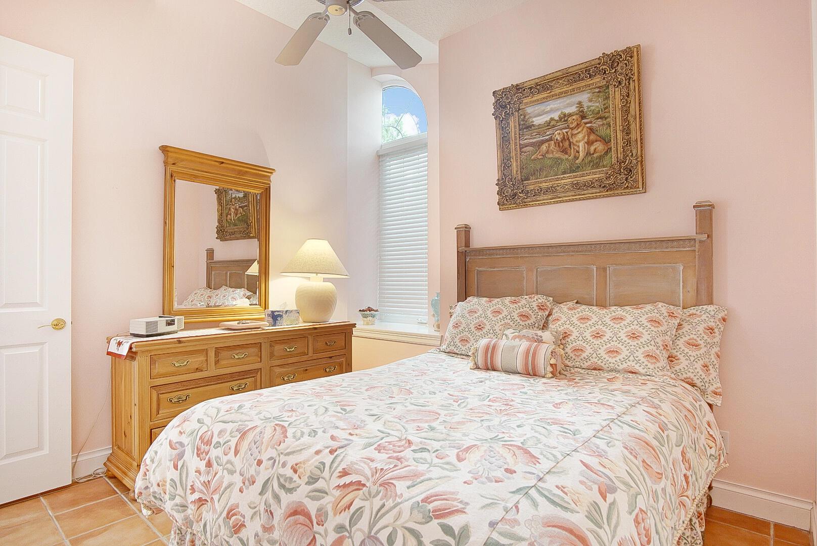 MARINER SANDS - Residential