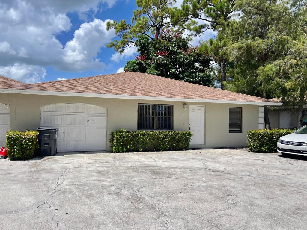 Photo of 1624 Hawthorne Place, Wellington, FL 33414 (MLS # R11012533)