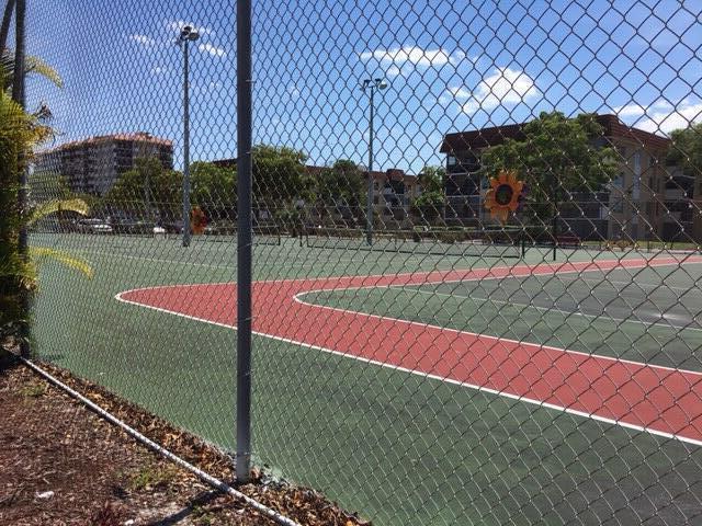 MANORS OF INVERRARY I-2 - Residential Lease