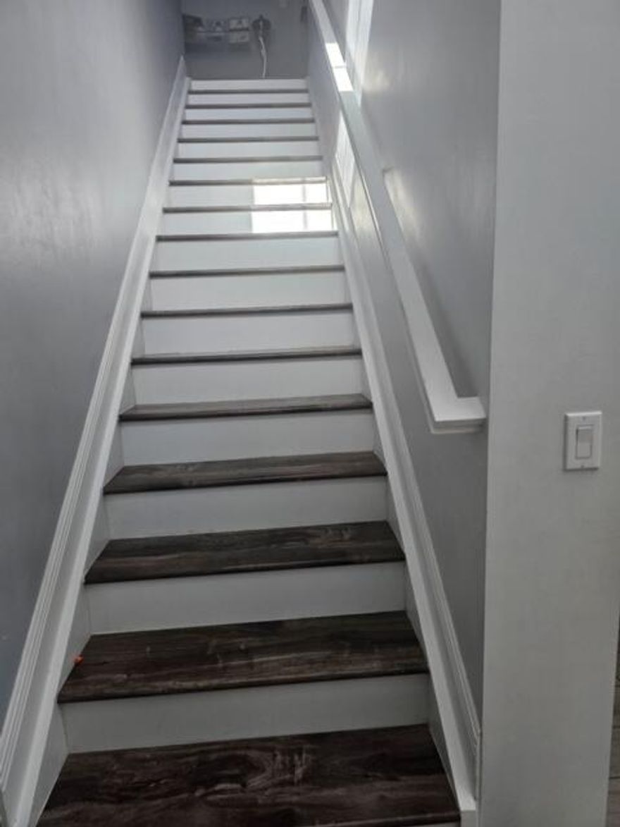 Furnished room for RENT with own private bathroom, including electricity and water. Shared Kitchen