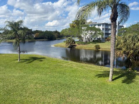 2002 Oakridge A 2002 Deerfield Beach FL 33442