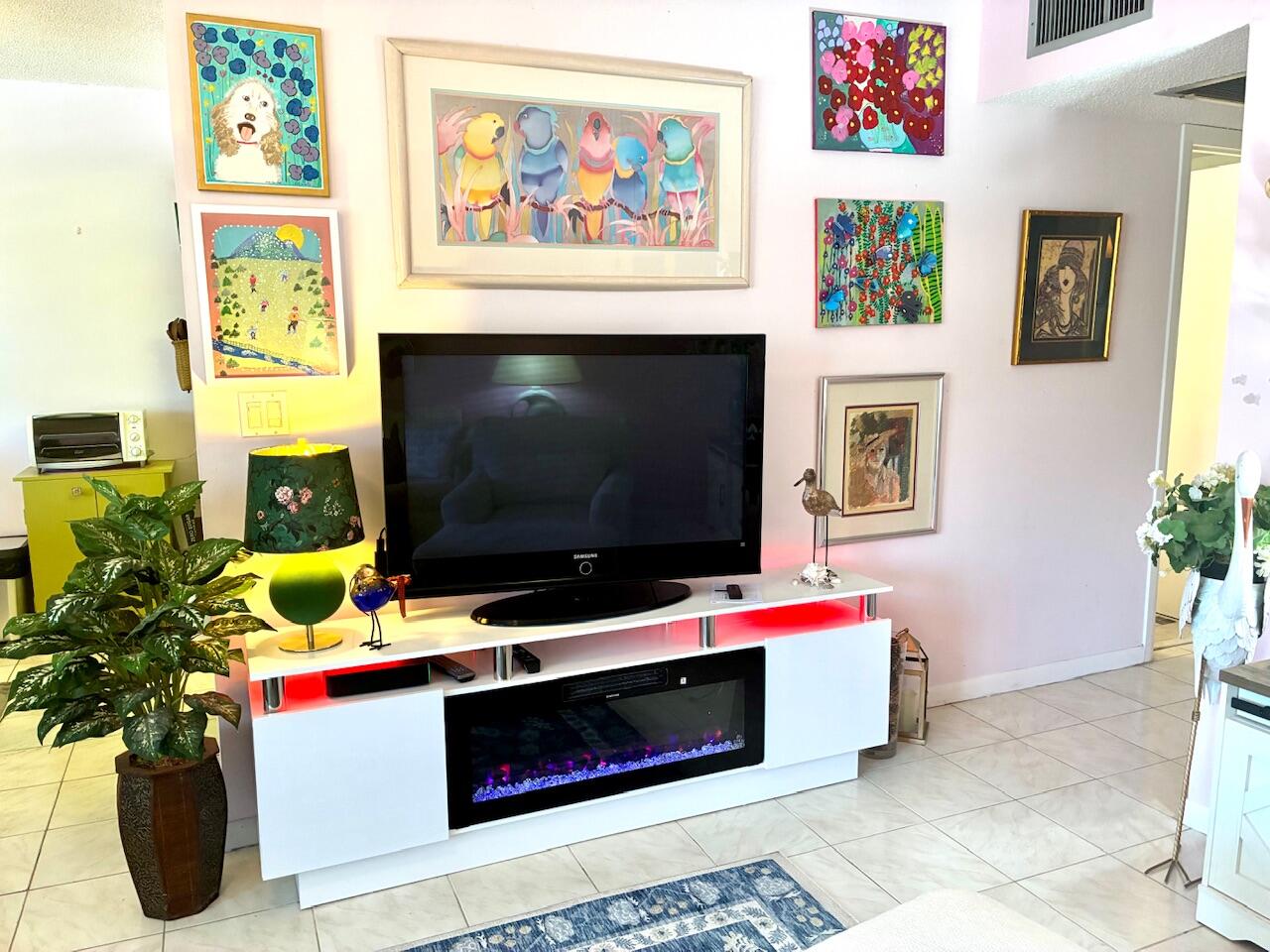 OAKRIDGE A CONDO - Residential