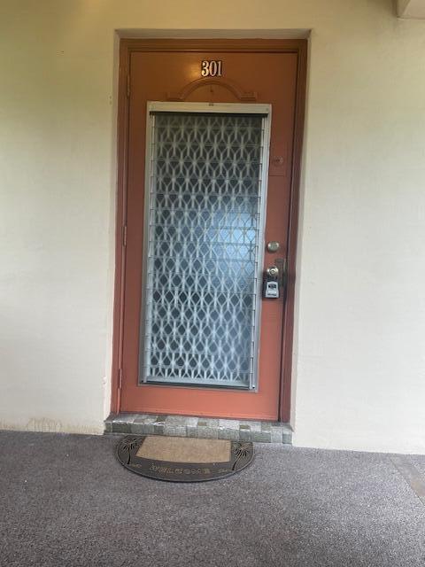 Exquisite , fully- updated 2 bedrooms/2bathrooms 3rd Floor, Corner Unit Condo in 55+ Sunrise Lakes Phase 1 with tranquil lake view from back patio. Minutes away from Sawgrass Mall, Broward Mall, Walmart, CVS & Walgreens, Publix, restaurants, fast food outlets and 30 minutes from the beach. Amenities include one main swimming pool and two smaller ones; tennis court, billards, club house equipped with kitchen, BBQ area, Tiki Hut, Park, approximately 2 miles of walking trail and more. Active community- weekly activities include Zumba classes, chair exercises and water aerobics. Priced to sell. Seller is motivated. This is a must see!!