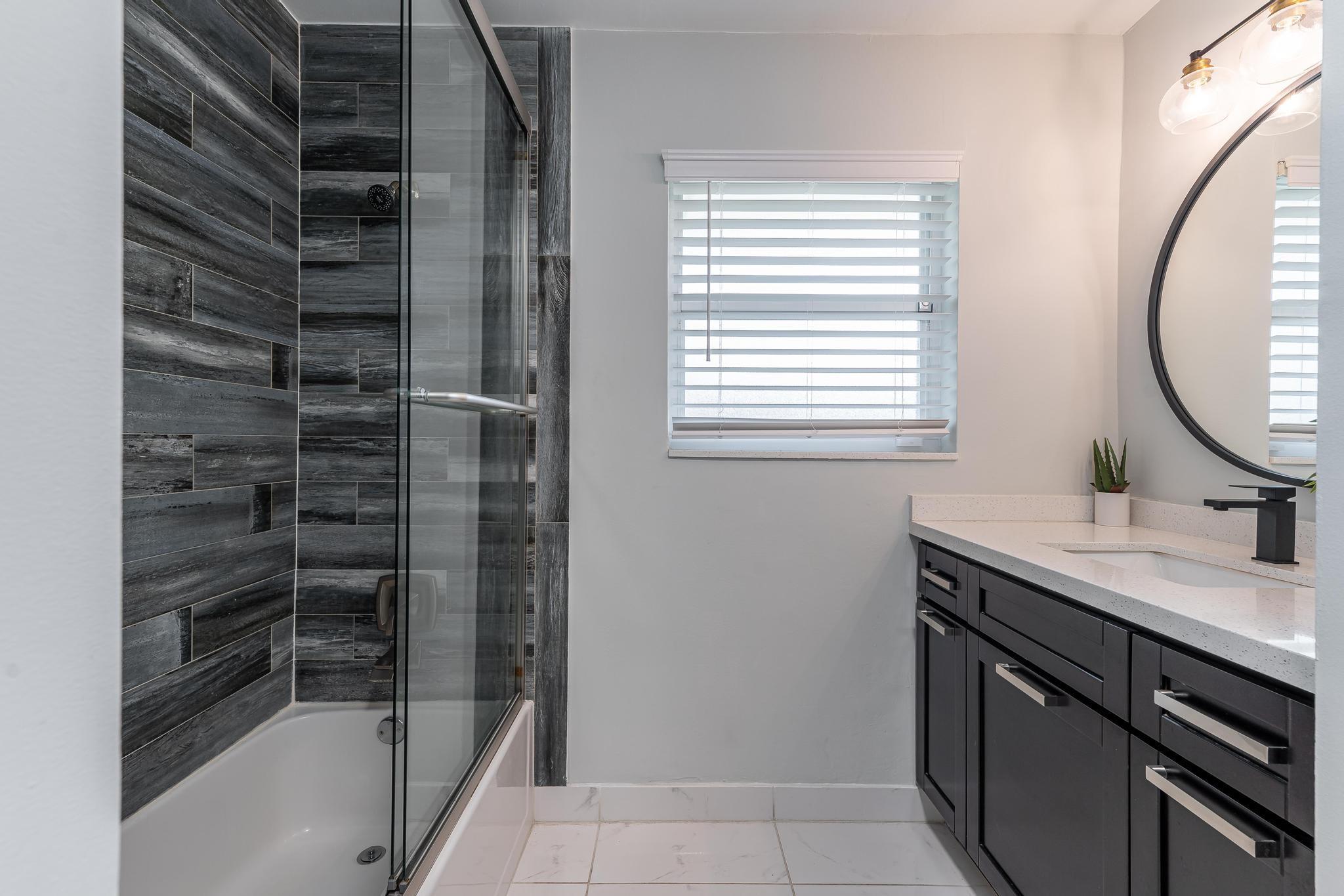 Imperial Point 1 Sec 53-4 - Residential Lease