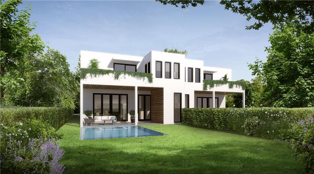 Photo of 621 SW 15 St, Fort Lauderdale, FL 33315 (MLS # F10325709)