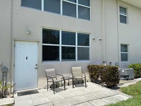 Tiny photo for 320 North Boulevard #1b, Boynton Beach, FL 33435 (MLS # B26021207)
