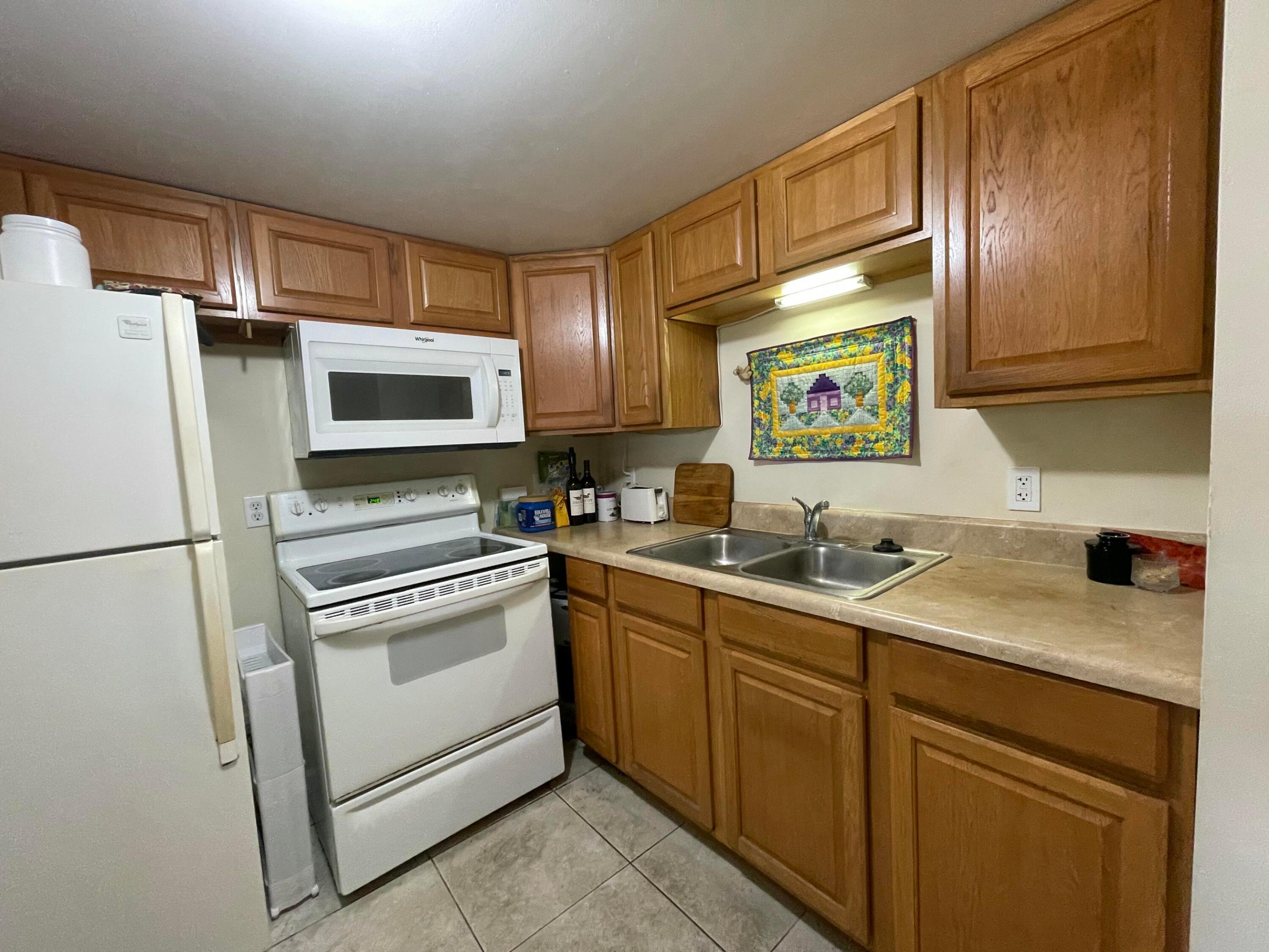 HIGH POINT WEST CONDO - Residential