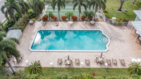 Tiny photo for 320 North Boulevard #1b, Boynton Beach, FL 33435 (MLS # B26021207)