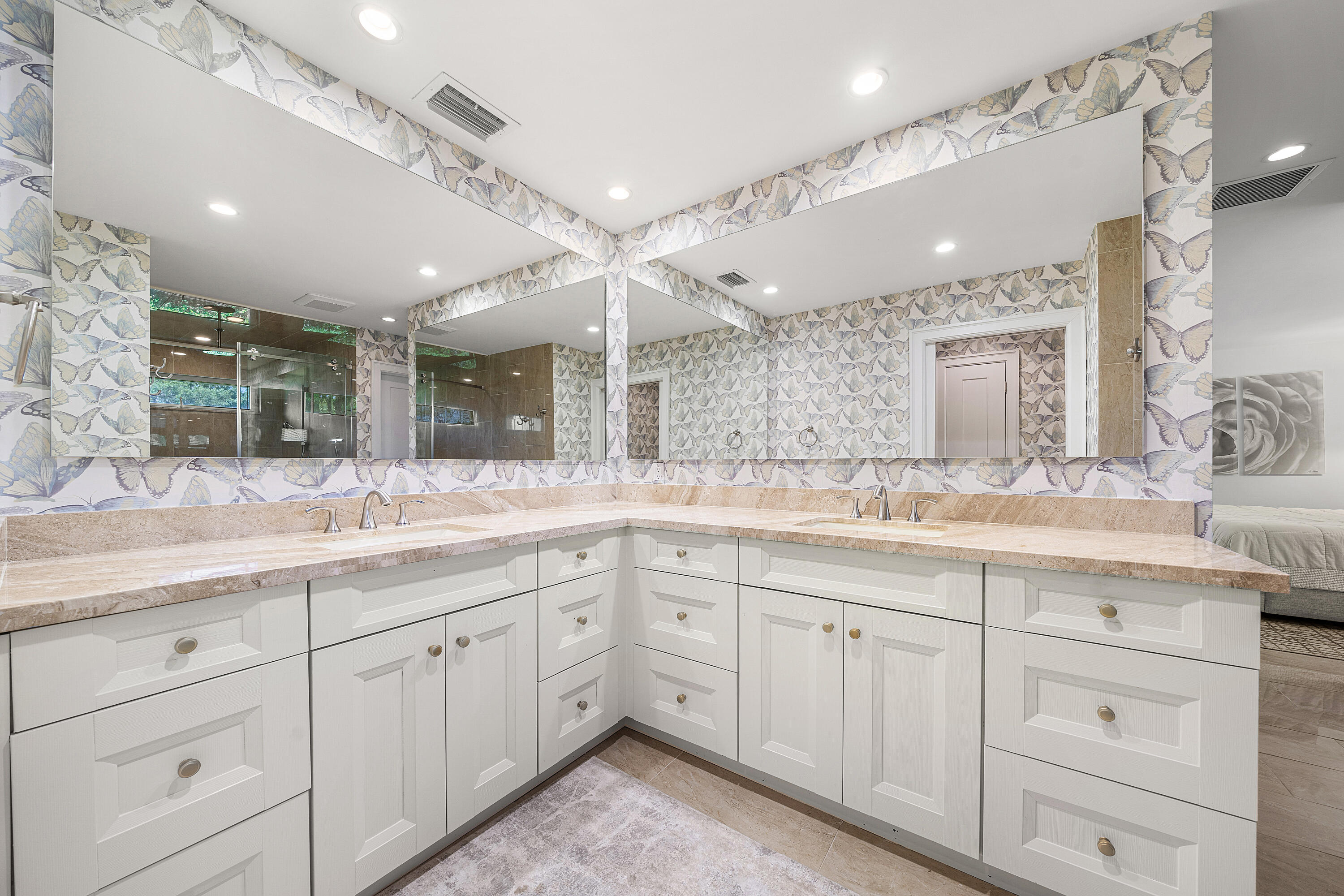 DELRAY DUNES GARDEN VILLAS CONDO - Residential