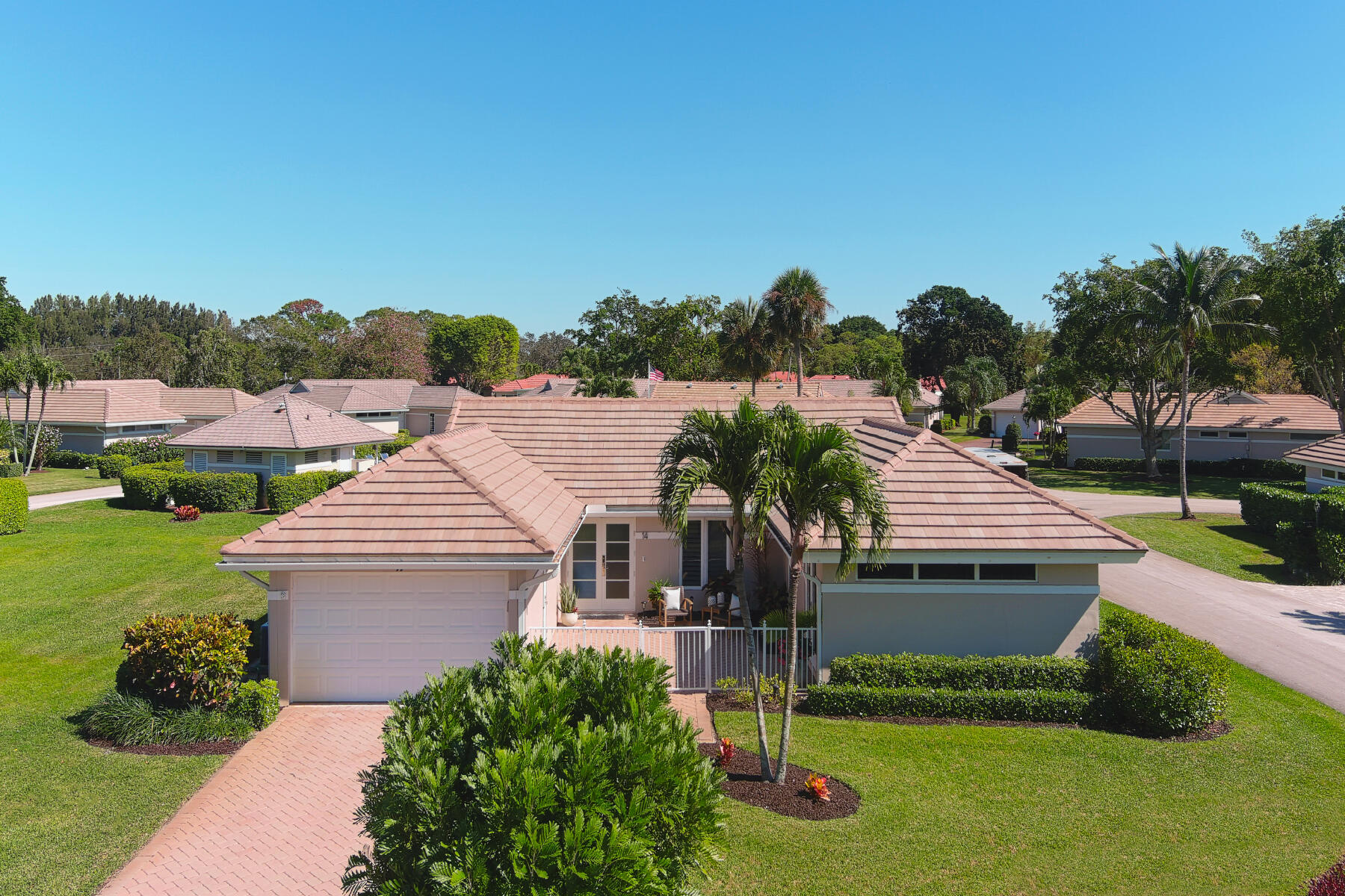 DELRAY DUNES GARDEN VILLAS CONDO - Residential